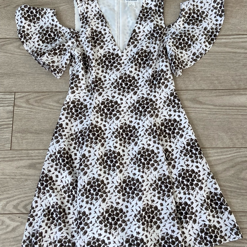 Club Monaco dress . Size: 2.